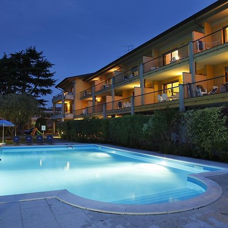 Residence Spiaggia D'Oro Desenzano del Garda Kültér fotó