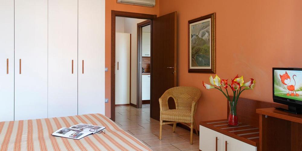Residence Spiaggia D'Oro Desenzano del Garda Kültér fotó