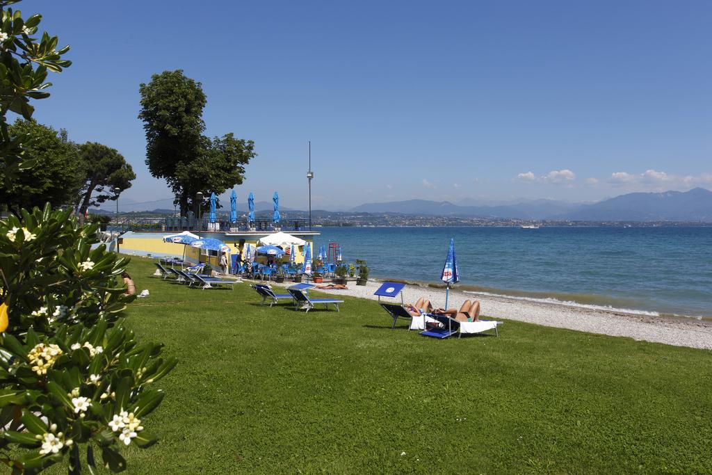 Residence Spiaggia D'Oro Desenzano del Garda Kültér fotó