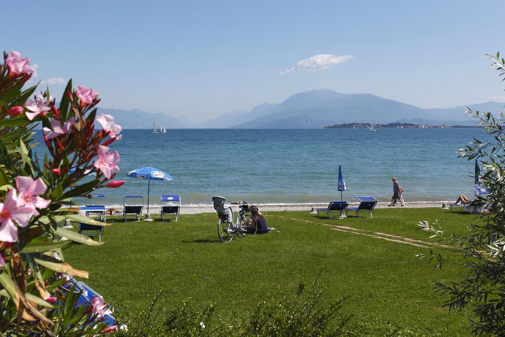 Residence Spiaggia D'Oro Desenzano del Garda Kültér fotó